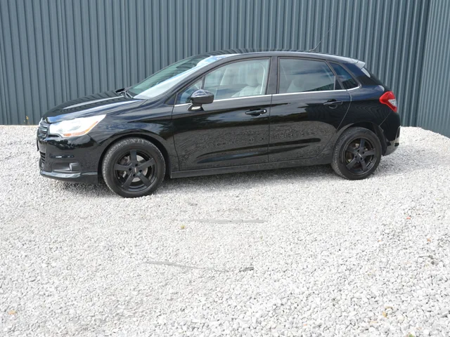 Citroën C4 1.6 VTI – fotografia 3 z 15