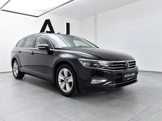 Volkswagen Passat 2.0 TDI EVO Business DSG – fotografia 4 z 14