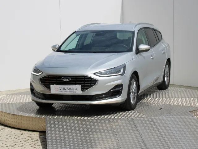 Ford Focus Combi 1.5 EcoBlue Titanium – fotografia 4 z 15