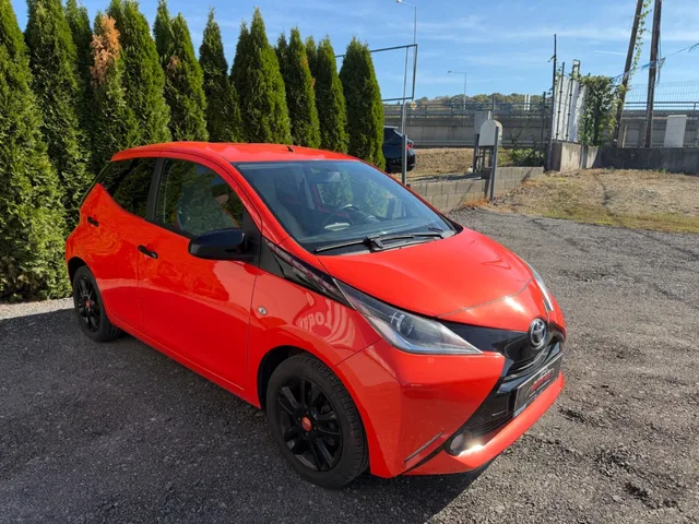Toyota Aygo 1.0 VVT-i x – fotografia 3 z 15
