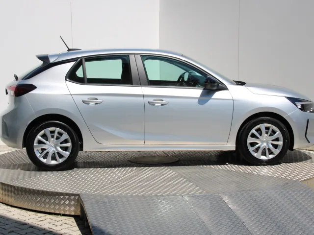 Opel Corsa 1.2 i 55 kW – fotografia 6 z 15