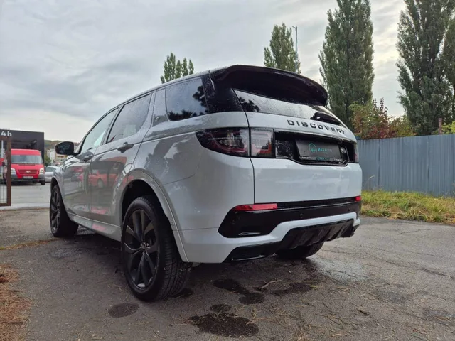 Land Rover Discovery Sport 2.0D MHEV D200 AWD A/T – fotografia 4 z 15