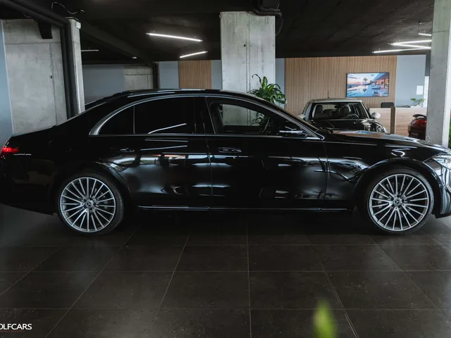 Mercedes-Benz S 400 d 4MATIC – fotografia 6 z 15
