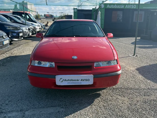 Opel Calibra 2.0 Automat – fotografia 2 z 15