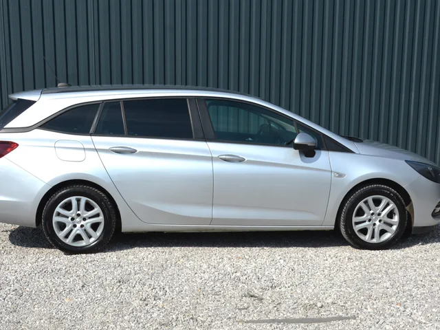 Opel Astra ST 1.5 CDTi – fotografia 6 z 15