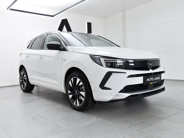 Opel Grandland 1.2 Ultimate A/T – fotografia 5 z 15