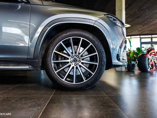 Mercedes-Benz GLS 450d 4MATIC AMG – fotografia 5 z 15