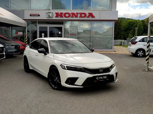 HONDA CIVIC 2.0 e:HEV Sport e-CVT – fotografia 2 z 15