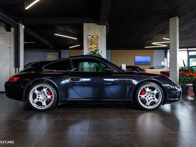 Porsche 911 997.1 Carrera Coupe 3.6 – fotografia 6 z 15