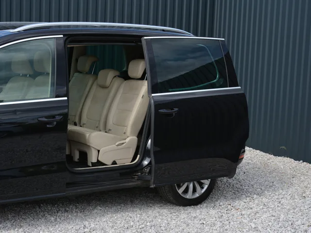 Volkswagen Sharan 2.0 TDI Highline – fotografia 4 z 12