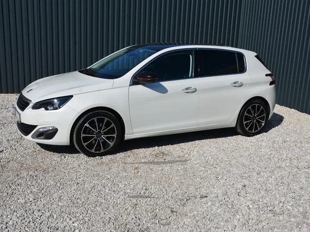 Peugeot 308 1.6 HDI Allure – fotografia 3 z 15