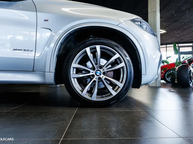 BMW X5 30d xDrive – fotografia 4 z 15