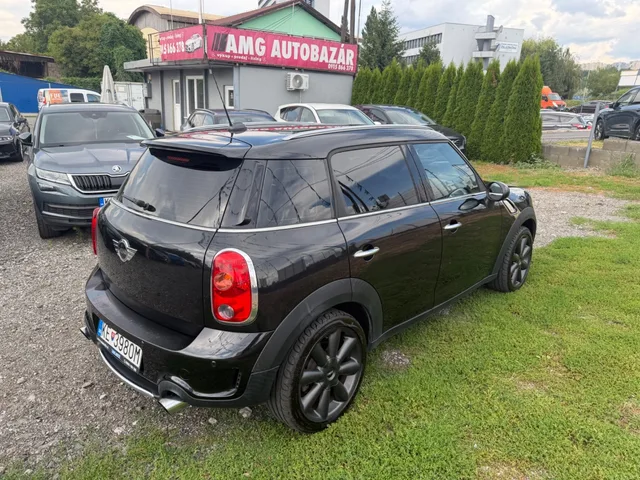Mini Countryman Cooper S ALL4 Steptronic – fotografia 4 z 13