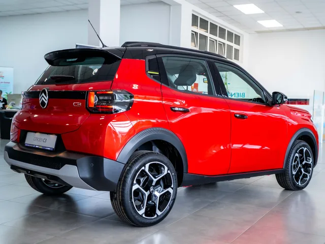 Citroën C3 PLUS Turbo 100 S&S – fotografia 6 z 9