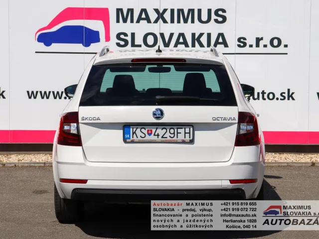 Škoda Octavia Combi 1.6 TDI Ambition – fotografia 6 z 15