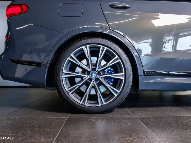 BMW X7 50i xDrive Individual – fotografia 5 z 15