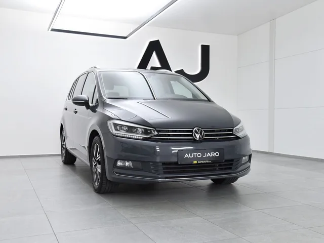Volkswagen Touran 2.0 TDI Highline DSG – fotografia 3 z 14