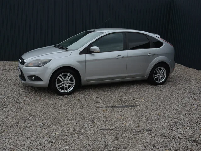 Ford Focus 1.8 – fotografia 3 z 15