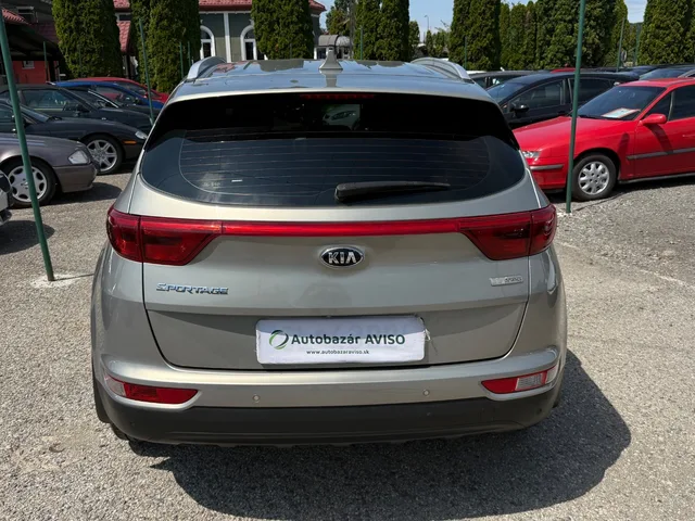 Kia Sportage 1.7 CRDi Gold – fotografia 5 z 15