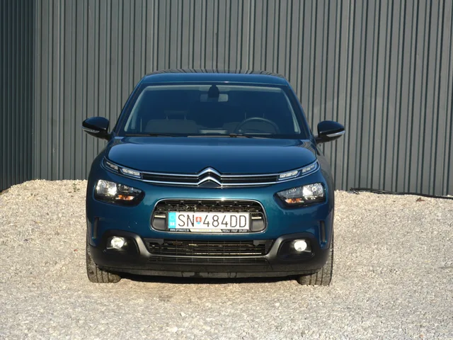 Citroën C4 Cactus 1.2 Benzín, Shine – fotografia 5 z 15