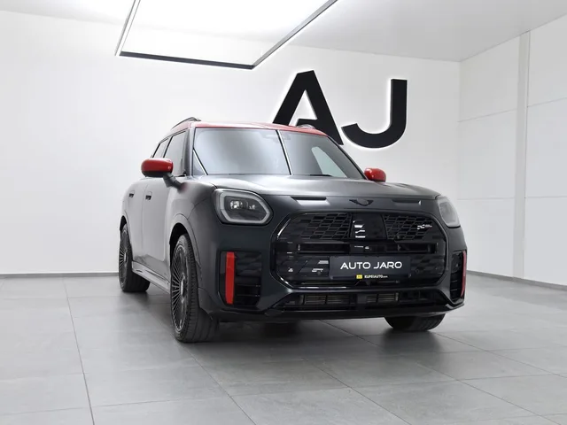 MINI Countryman 2.0 John Cooper Works ALL4 A/T – fotografia 3 z 14