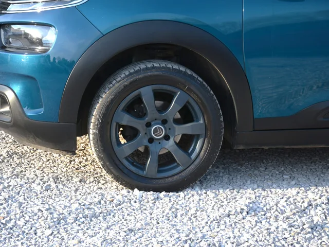 Citroën C4 Cactus 1.2 Benzín, Shine – fotografia 4 z 15