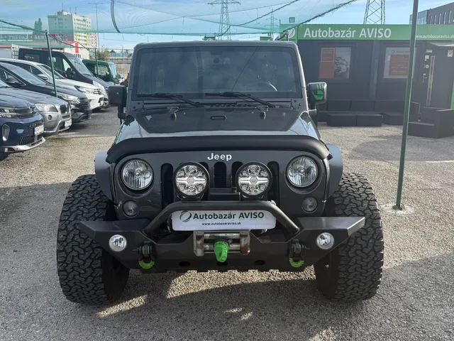 Jeep Wrangler 3.6 V6 Rubicon – fotografia 2 z 15
