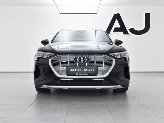 Audi e-tron Sportback 55 Quattro S-Line A/T – fotografia 3 z 15