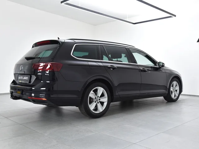 Volkswagen Passat 2.0 TDI EVO Business DSG – fotografia 6 z 14