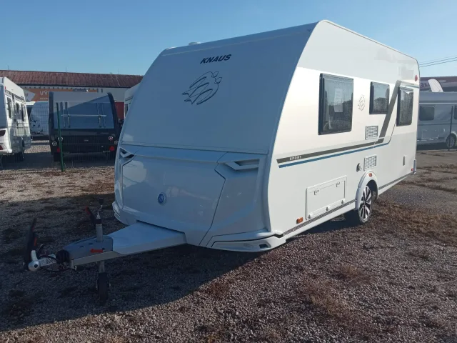 Knaus Sport 450 FU – fotografia 3 z 15