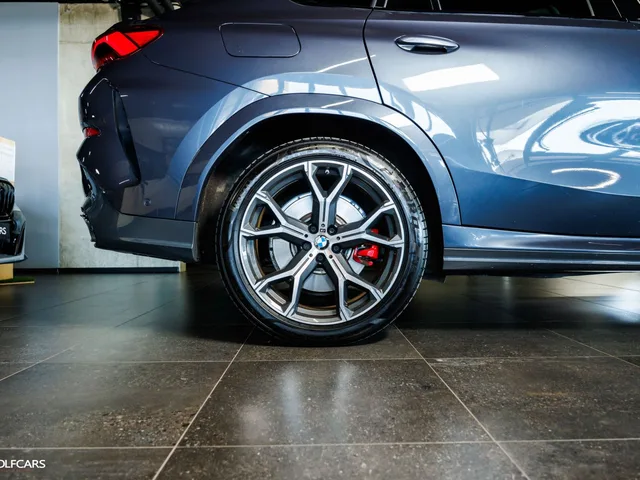 BMW X6 xDrive 30d – fotografia 4 z 15