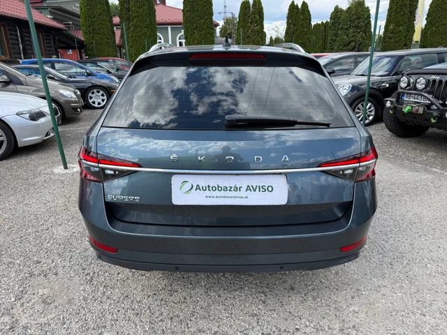Škoda Superb Combi 2.0 TDI SCR Sportline DSG – fotografia 5 z 15