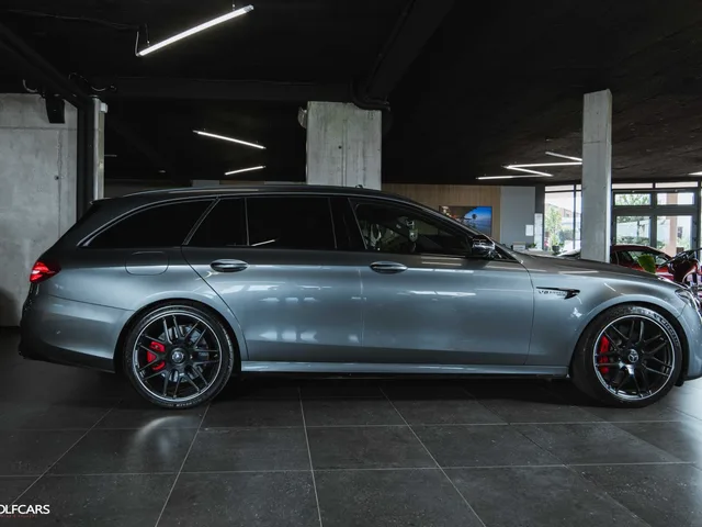 Mercedes-Benz E 63 S 4MATIC+ Kombi – fotografia 6 z 15