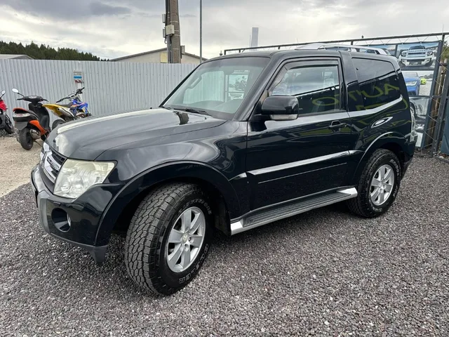 Mitsubishi Pajero 3.2 DI-D – fotografia 4 z 15