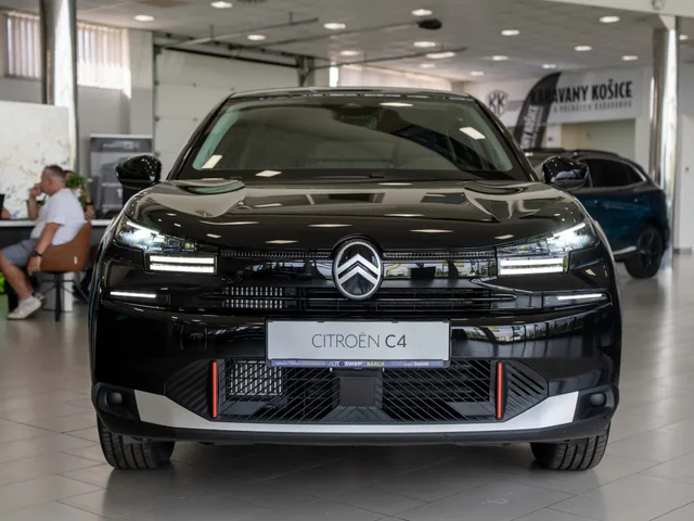 Citroën C4 Collection Hybrid (MHEV) 145 ë-DCT6 – fotografia 3 z 15