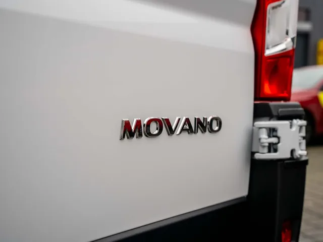 Opel Movano Van 3500 L3H2 2.2 CDTi – fotografia 6 z 14