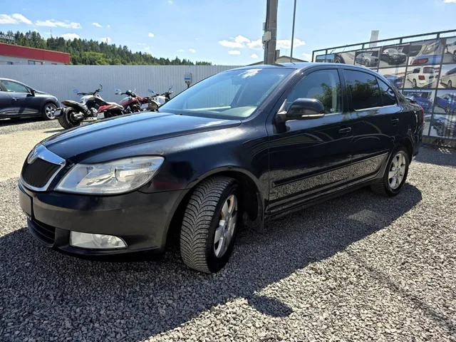 Škoda Octavia 1.8 TSI Elegance – fotografia 4 z 15