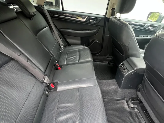 SUBARU OUTBACK 2,5i CVT Business NAVI – fotografia 6 z 15