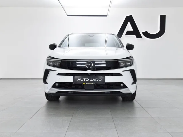 Opel Grandland 1.2 Ultimate A/T – fotografia 3 z 15