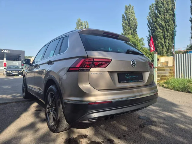 Volkswagen Tiguan 2.0 TSI 4MOTION Highline DSG – fotografia 4 z 15