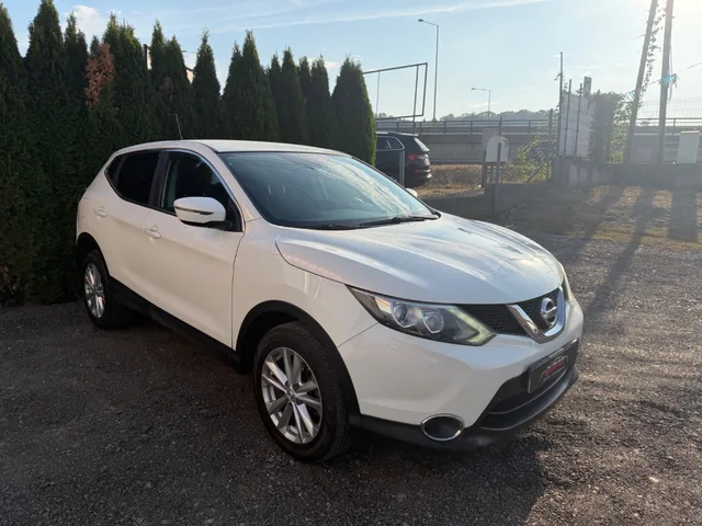 Nissan Qashqai dCi 130 Xtronic N-Tec – fotografia 3 z 15