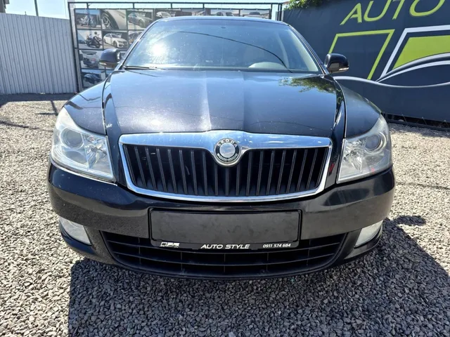 Škoda Octavia 1.8 TSI Elegance – fotografia 2 z 15