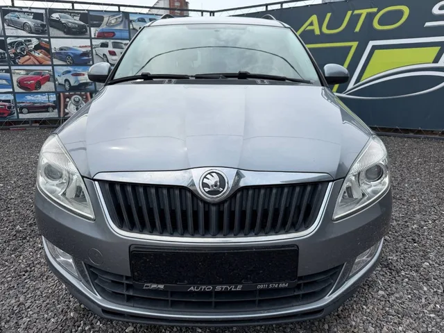Škoda Roomster 1.2 TSI Ambition – fotografia 3 z 15