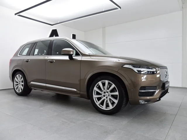 Volvo XC90 2.0 B4 AWD Inscription A/T – fotografia 6 z 15