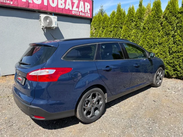 Ford Focus Kombi 1.6 TDCi – fotografia 6 z 13