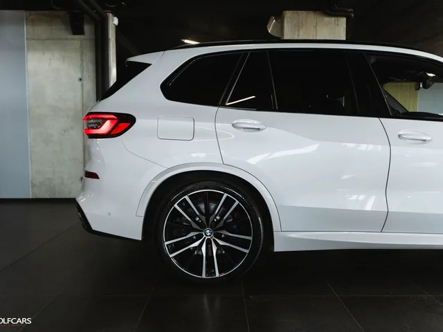 BMW X5 30d xDrive M Sport – fotografia 5 z 15