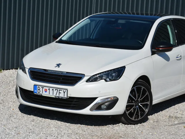 Peugeot 308 1.6 HDI Allure – fotografia 2 z 15
