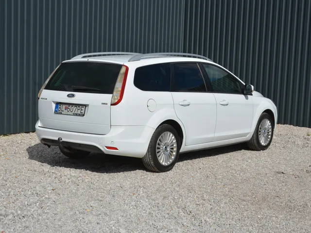 Ford Focus Kombi 2.0 CDTi Automat – fotografia 6 z 15