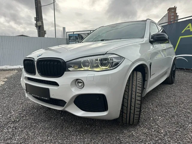 BMW X5 xDrive30d A/T – fotografia 3 z 15