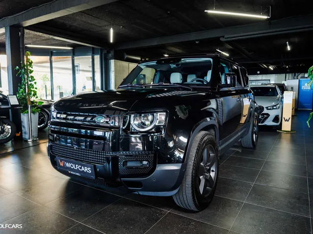 Land Rover Defender 110 3.0D D200 mHEV A/T AWD – fotografia 3 z 15